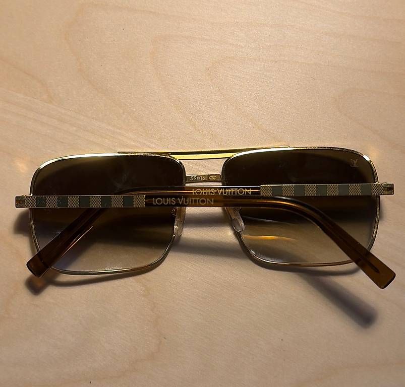Occhiali & Lenti: Louis Vuitton Attitude Sunglasses – Usato da Ennetbaden venduto da TheOBerna 1
