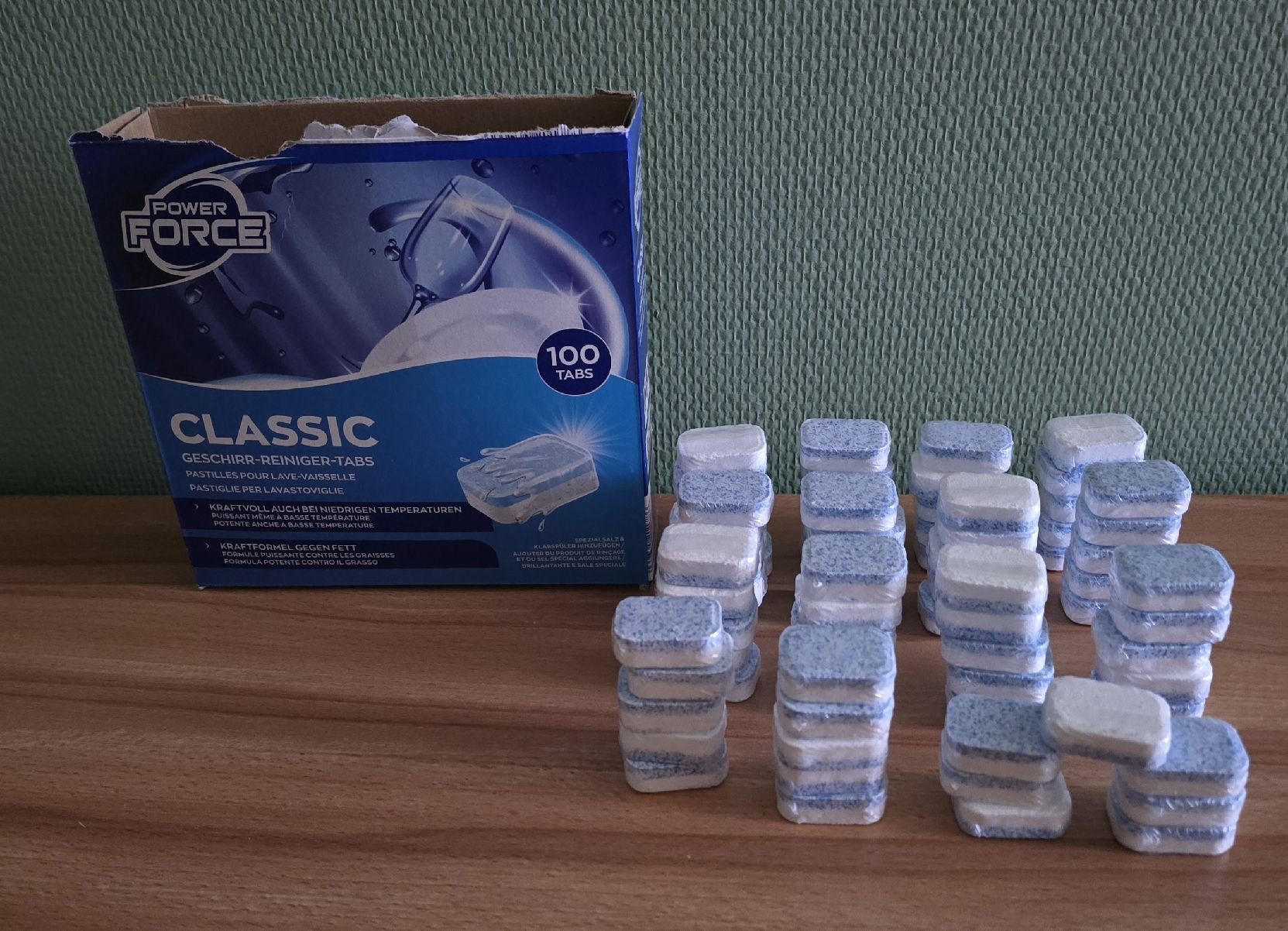 Prodotti di pulizia: 177 Stück Geschirrspül- Tabs von Aldi – Nuovo (secondo la descrizione) da Escholzmatt venduto da Koenigskind2023 1