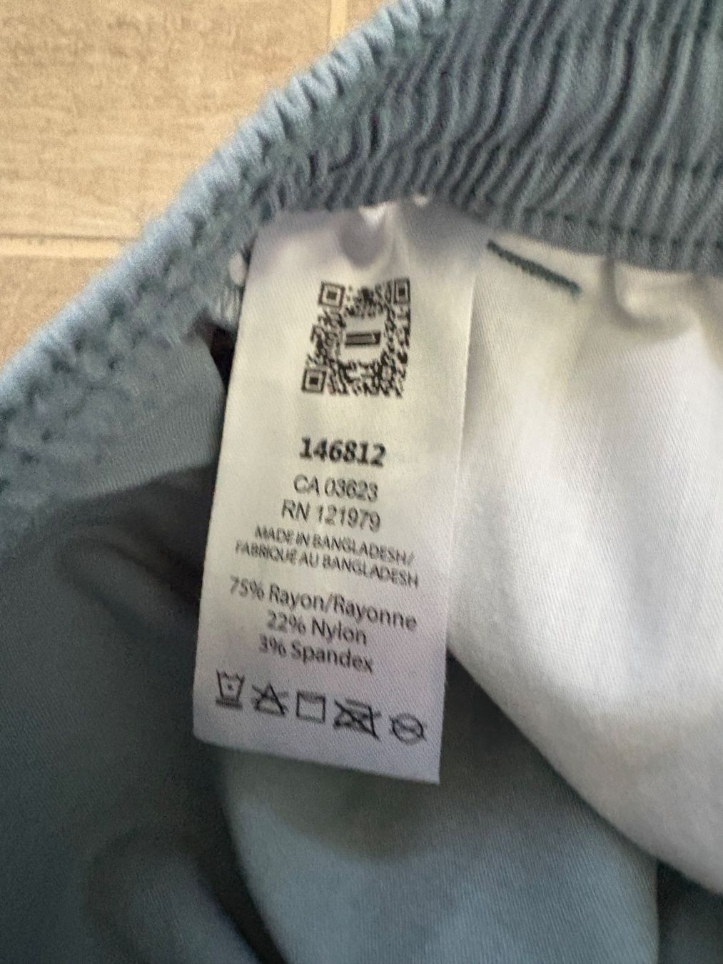 Pantaloni: Shorts bleu PROJEK taille M  bon état – Usato da Lausanne venduto da opi_92cn 5