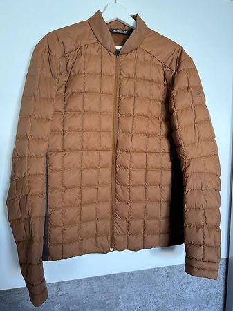 Daunenjacke Arcteryx, Grösse M