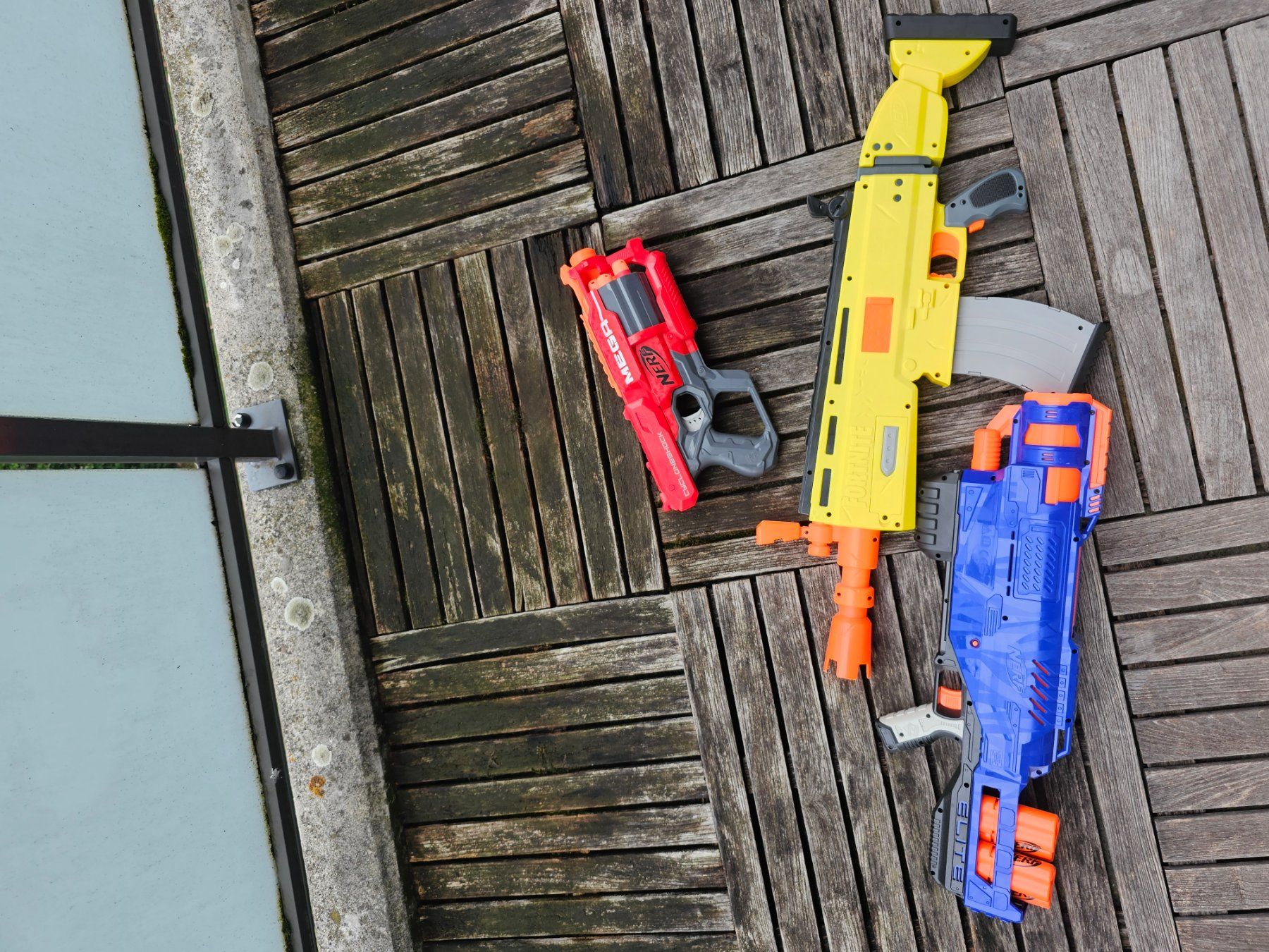 Nerf Giocattoli: Nerf Waffen – Usato da Rotkreuz venduto da donkihote