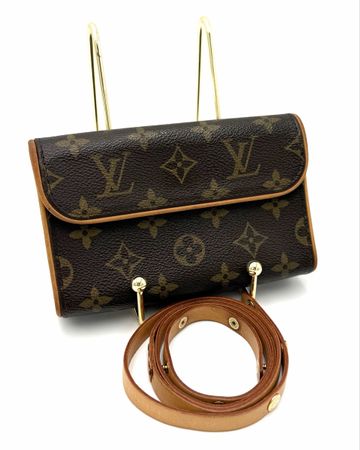 Louis Vuitton Pochette Florentine