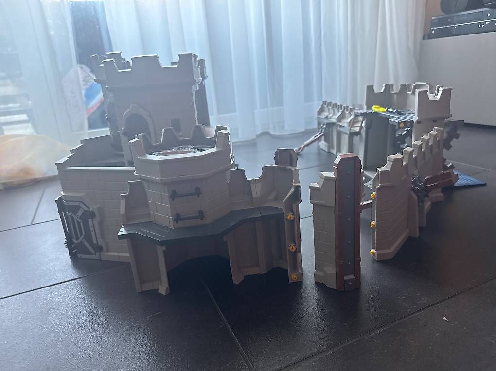 Giocattoli: Playmobil Blaue Ritterburg gross – Usato da Hirzel venduto da TKU03 3