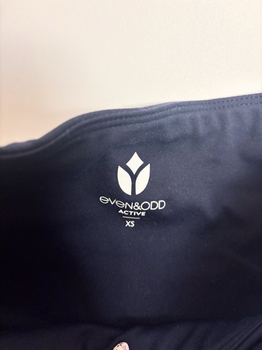 Leggings: yoga pants flared, cross waist – Usato da Leissigen venduto da lamooniade 2