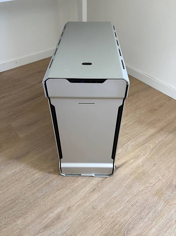 Gehäuse: PHANTEKS EVO EVOLV SILVER COMPUTER CASE – Gebraucht aus Zürich von James_Kr