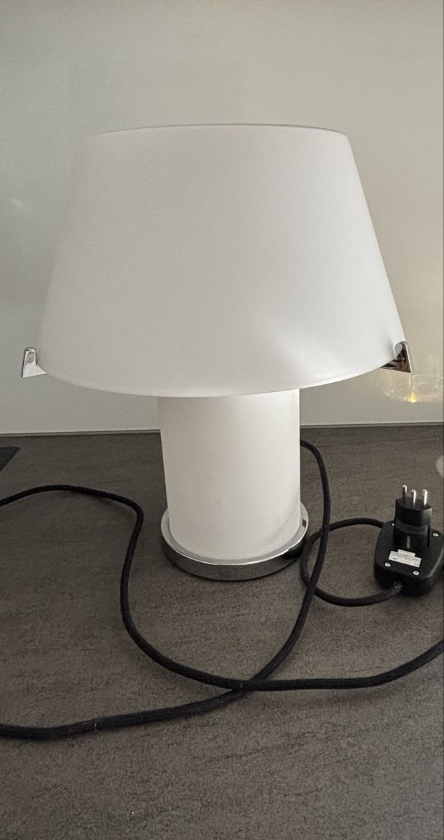 Joop Lampade: Tischlampe Joop Designer – Usato da Adligenswil venduto da adropolis