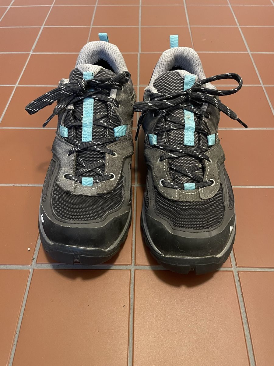 Scarpe da donna: Quechua Wanderschuhe Damen Gr 38 – Usato da Zürich venduto da 01pippa 2
