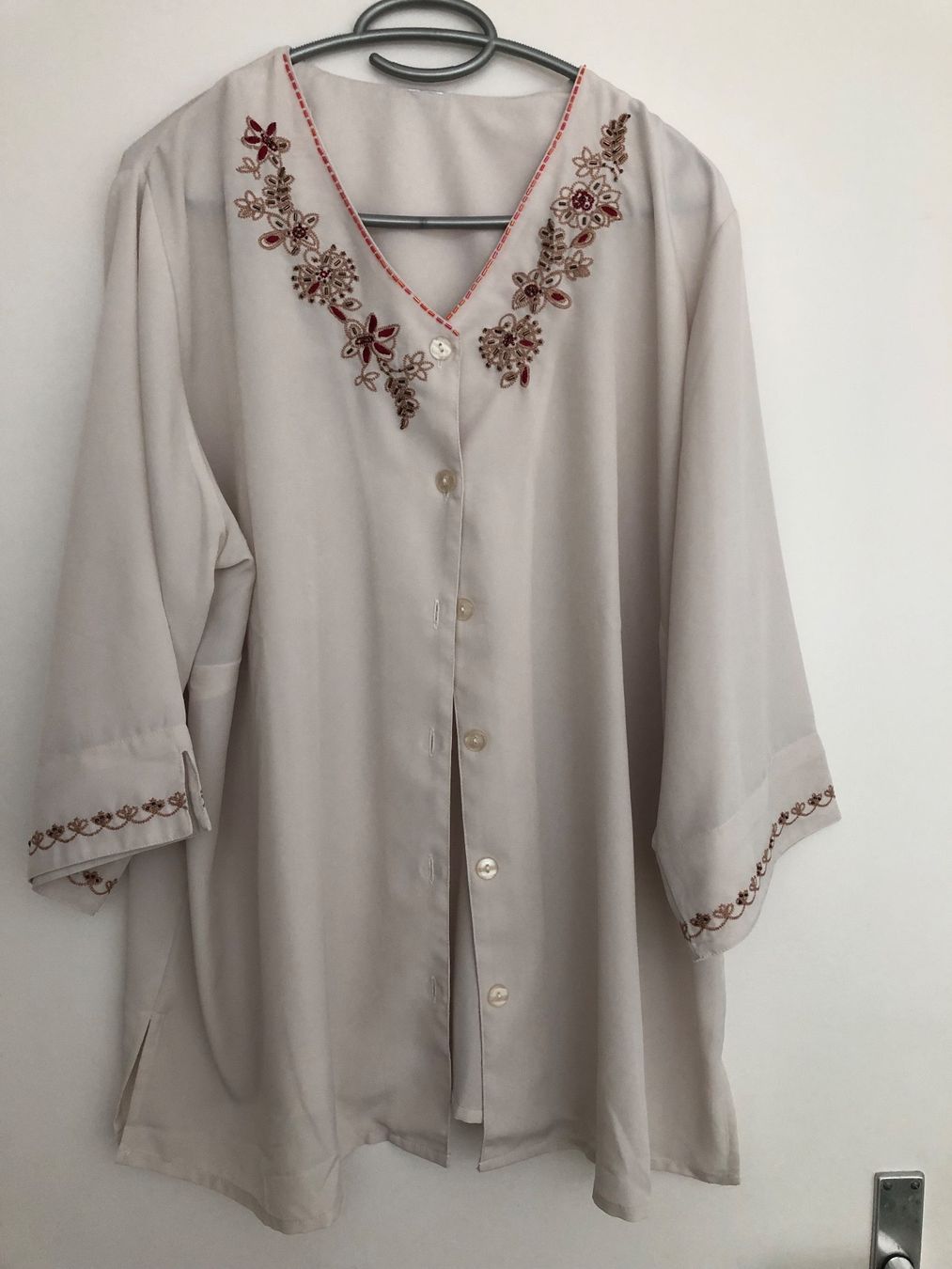 Blusen: Wunderschöne Bluse, Grösse 52 – Gebraucht aus Bern von Nole6