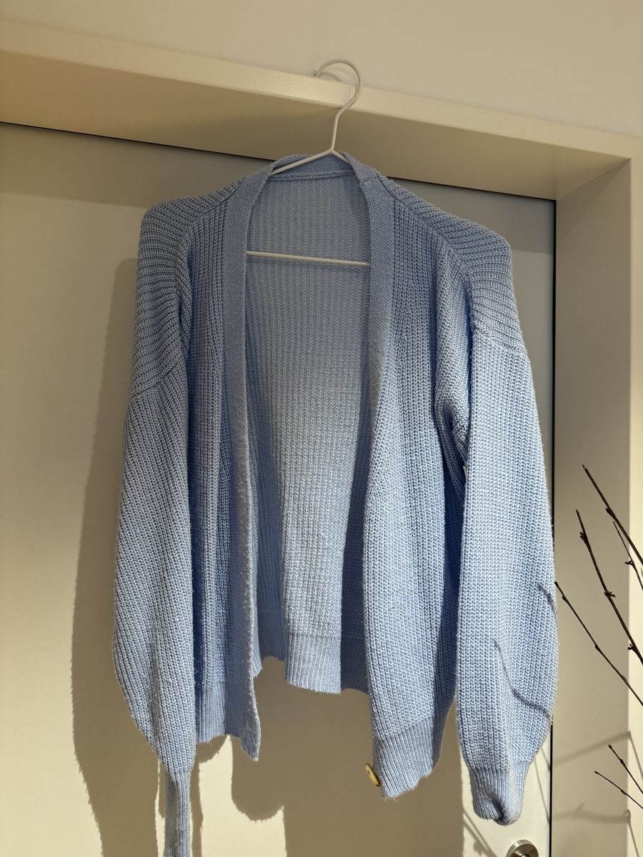 Maglioni & Felpe: Helle Strickjacke, Cardigan, Grösse S – Usato da Hinwil venduto da YPMK61