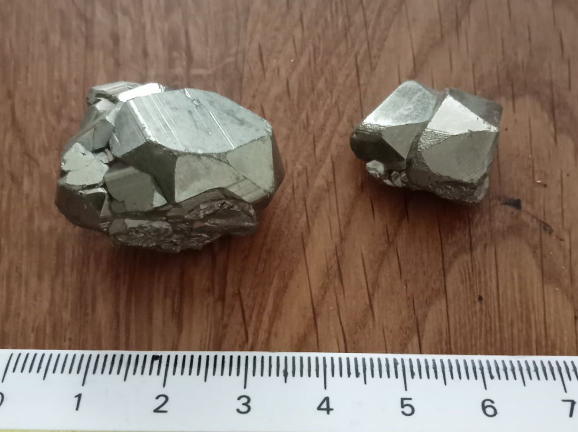 Minéraux & Lithothérapie: Kristalle Pyrit – Neuf (Voir description) à Alpnach Dorf par ake-7x7v