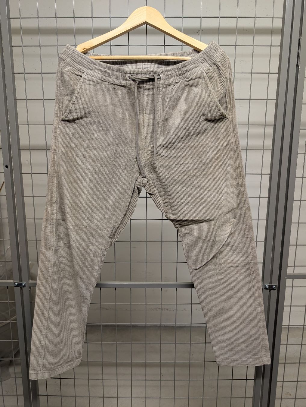 Jack & Jones Pantaloni: Jack&Jones Cordhose, W33 L32, Beige/Grau – Usato da Zürich venduto da jfk_ch