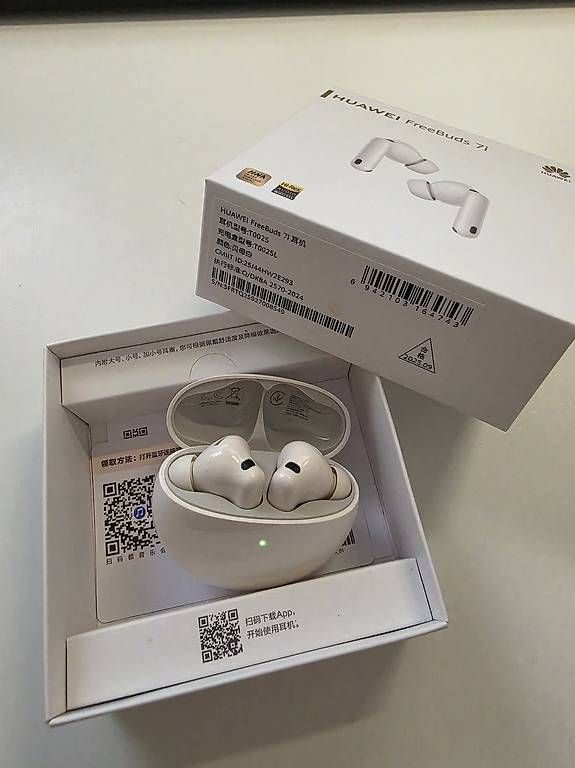 Cuffie: Neue Bluetooth in-ear Kopfhörer Huawei FreeBuds 7i – Usato da Rieden AG venduto da Sandra_Waldburger 2