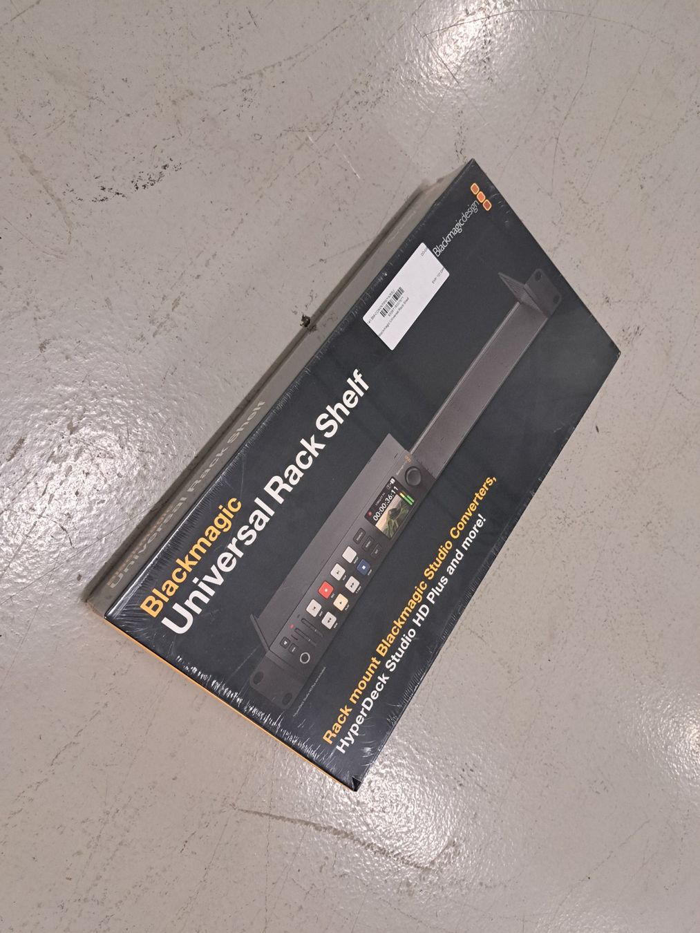 Sonstiges Zubehör: 19 Zoll Blackmagic Universal Rack Shelf 1 HE – Neu und originalverpackt aus Embrach von lichttechnik 3