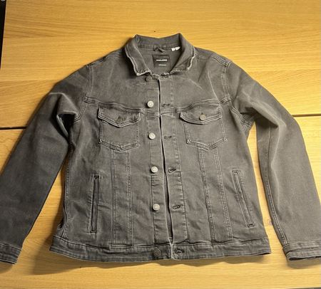Jack & Jones Jeansjacke grau neuwertiger Zustand, Grösse XL