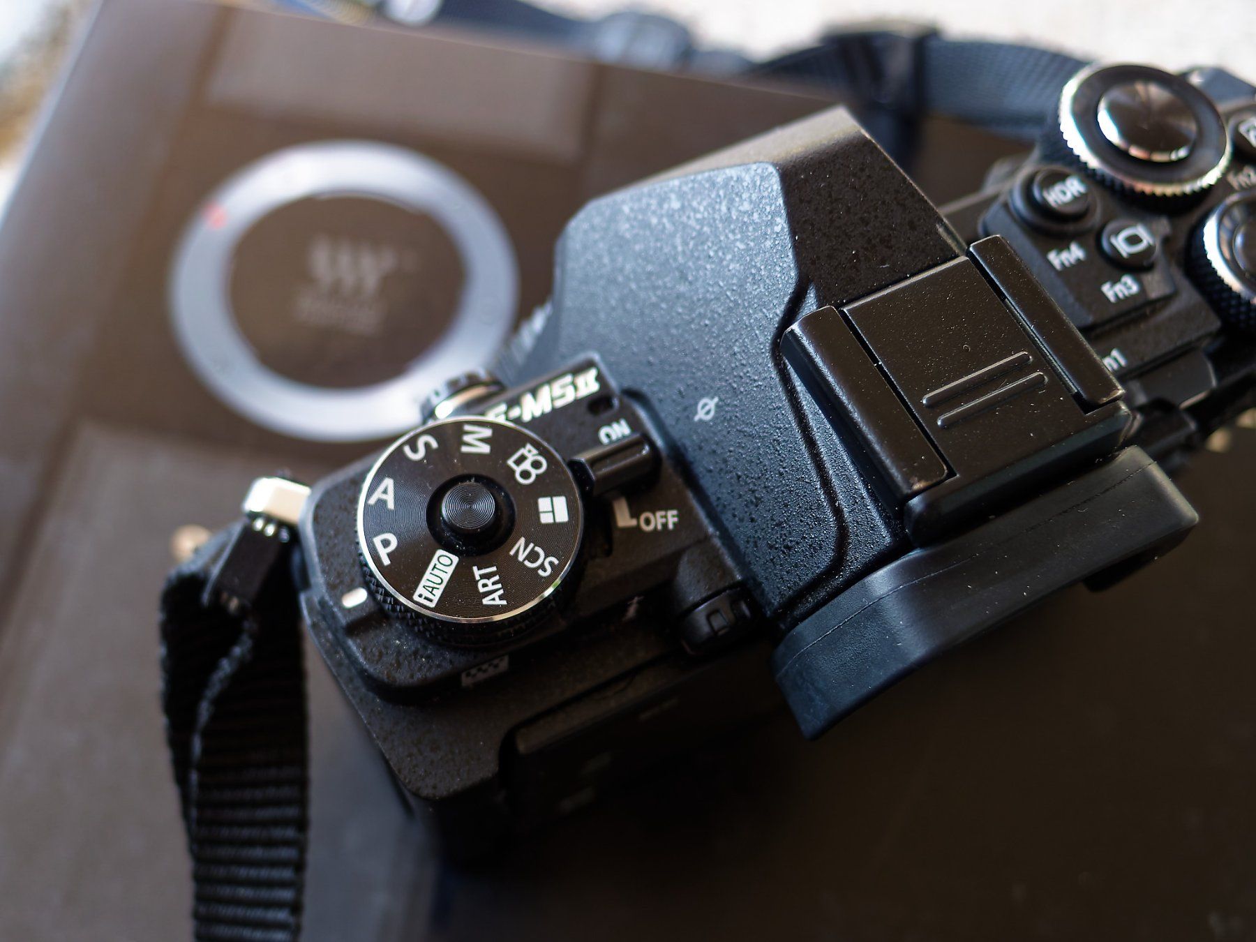Olympus Kamera: Olympus OM-D  E-M5 II   Body mit Zubehör – Gebraucht aus Aristau von Curtis11 2