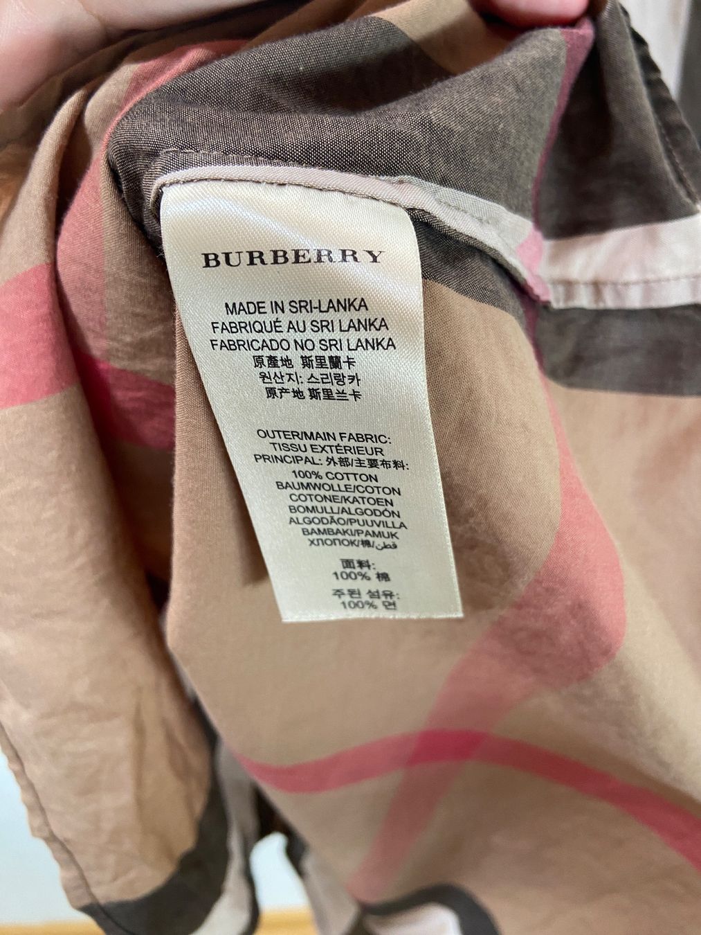 Burberry Camicette: Burberry Brit Nova Check Plaid Popover Half Button Blouse – Usato da Münchenstein venduto da B771 8