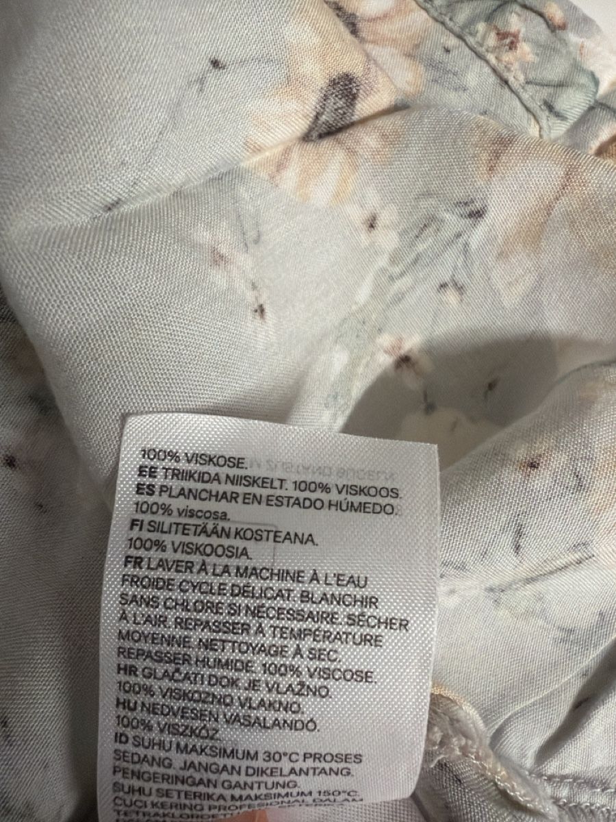 H&M Vestiti: Robe de grossesse H&M à fleurs XS – Usato da Küssnacht am Rigi venduto da amynilleuh 3