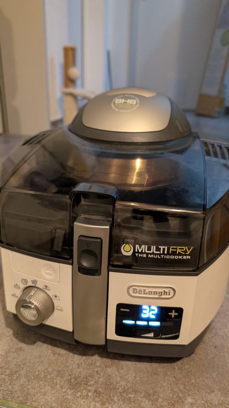 De'Longhi Elettrodomestici da cucina: De'Longhi Airfryer / Multicooker – Usato da Wil SG venduto da onlineinserent