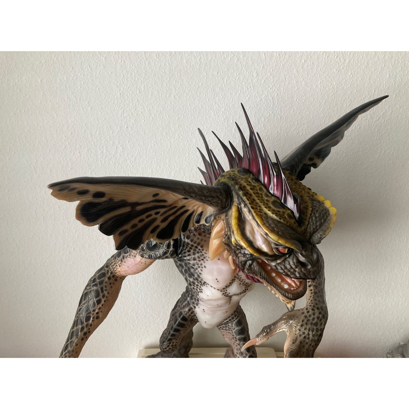 Skulpturen & Statuen: Gremlin mohawk statue – Gebraucht aus Abtwil AG von Gremlin_gizmo 3
