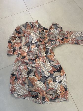 L'olive verte Kleid, Grösse M/L