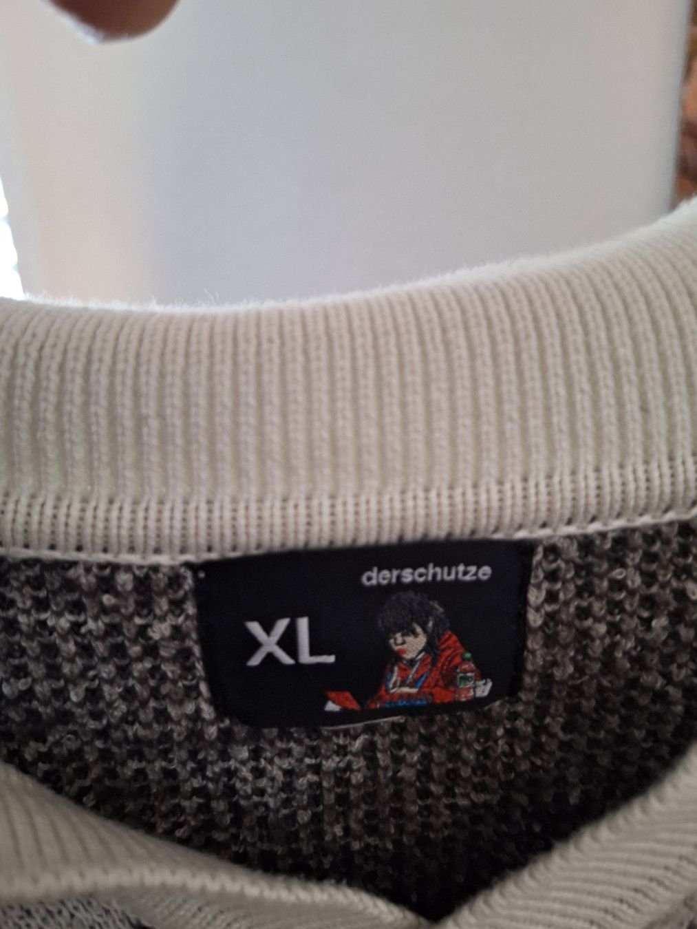 Maglioni & Felpe: Derschutze Pullover mit Backprint – Nuovo (secondo la descrizione) da Winterthur venduto da joh_h9gw 3