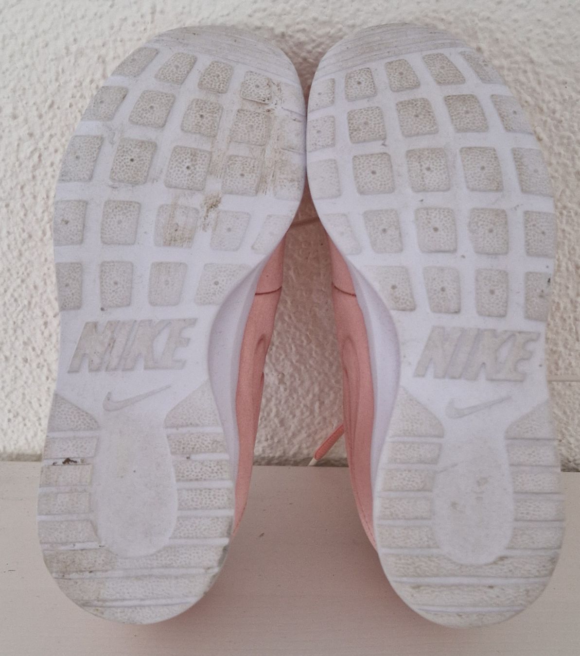 Nike Scarpe da donna: 25) Nike Tanjun Premium – Nuovo (secondo la descrizione) da Menziken venduto da chs_xd76 4