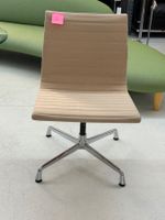 Vitra Eames EA Bürostuhl / Konferenzstuhl drehbar #2