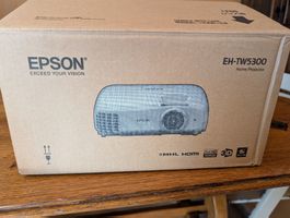 Epson EH-TW5300 Full HD Beamer  0 Lampenstunden 
