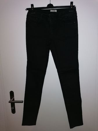 Schwarze Jeans