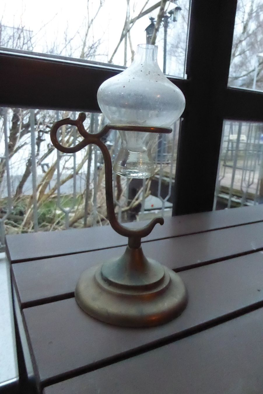Lampes: Antike Petrollampe Messing CILDE HANDWERK – D'occasion à Sargans par Benziner