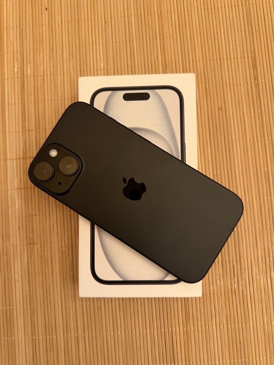 Apple Handys / Smartphones: iPhone 15 128GB 88% akku – Gebraucht aus Zürich von Yoni_to