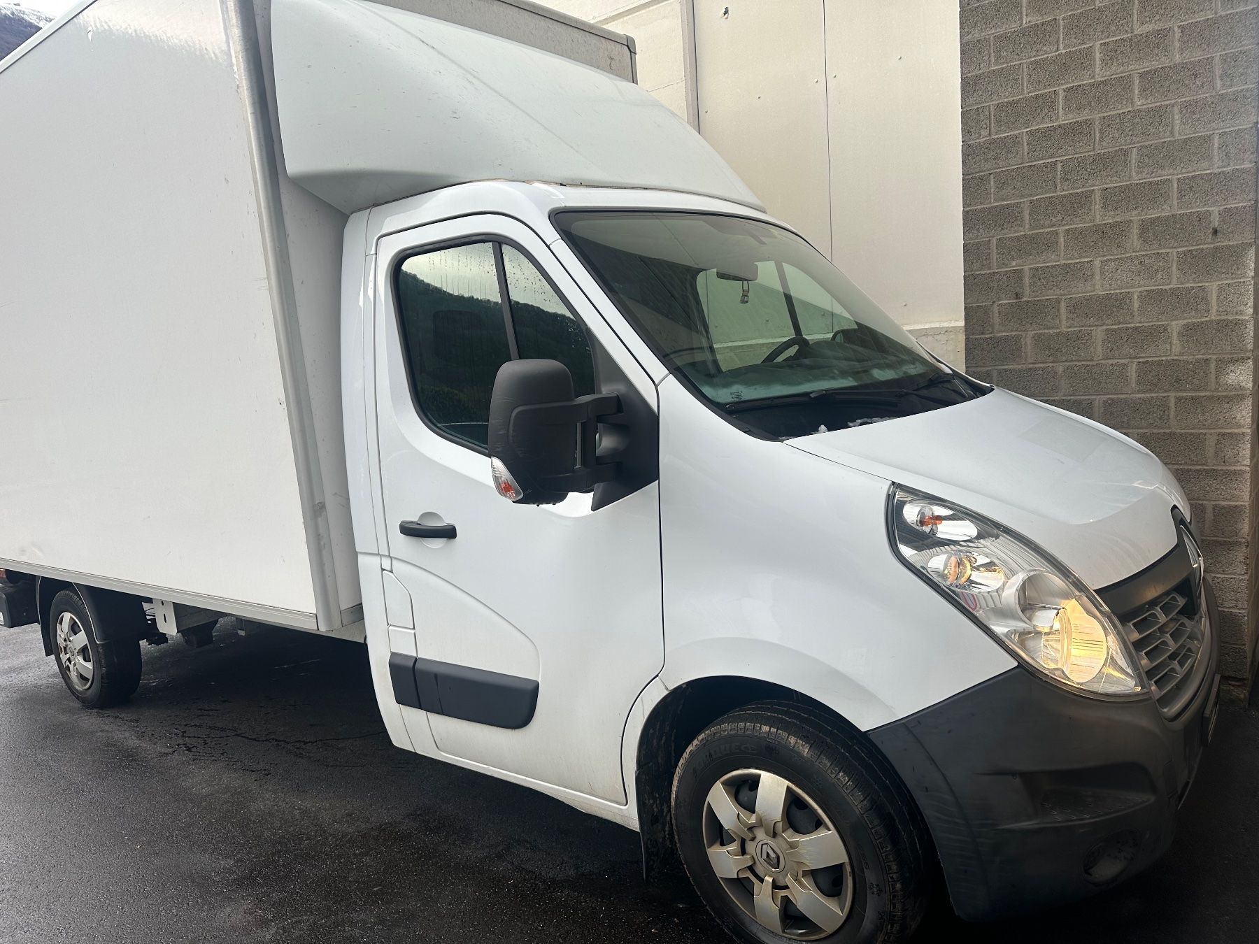 Renault Véhicules utilitaires: Renault master – D'occasion à Lugano par Cbr840328 1