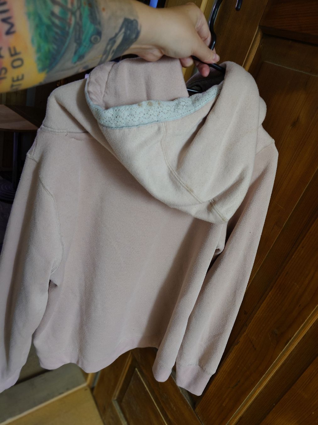 Pullover & Sweatshirts: Damen Pullover mit Kapuze rosa Grösse XL  – Gebraucht aus Steffisburg von marinzki 2