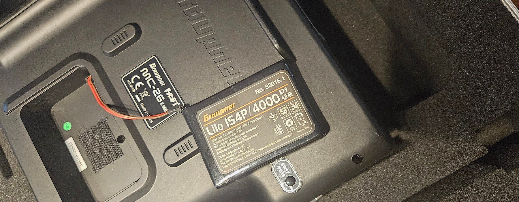 Graupner Telecomando: Graupner MC26 HoTT Pultsender  mit Koffer – Usato da Hinwil venduto da Kangra 7