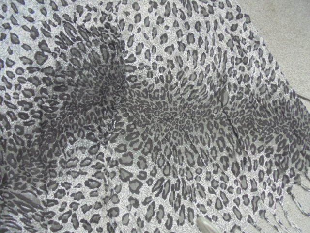 Foulards, Tücher & Schals: Schal Leoprint Tally Weijl Viskose – Neu (gemäss Beschreibung) aus Hinwil von Glasperlen 3