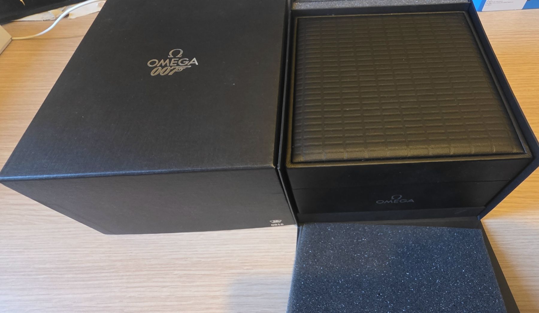 Omega Uhren: Omega Skyfall Box Ecrin 007 – Neu (gemäss Beschreibung) aus Neuchâtel von mywatch4u 3