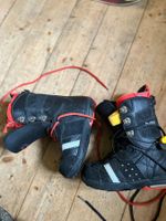 Burton Snowboardboots schwarz rot gebraucht guter Zustand