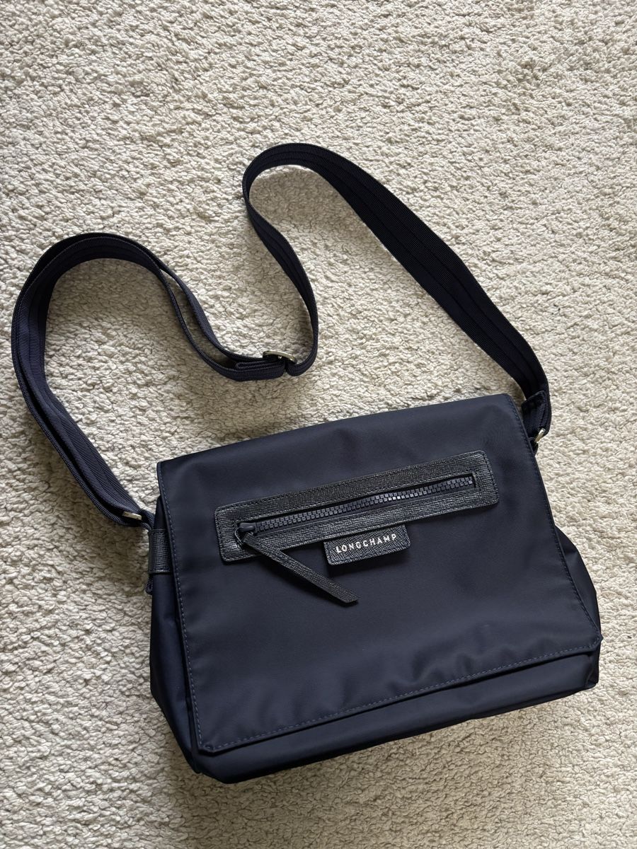 Longchamp Borse da donna: Longchamp Umhängetasche dunkelblau – Usato da Basel venduto da Rose9917
