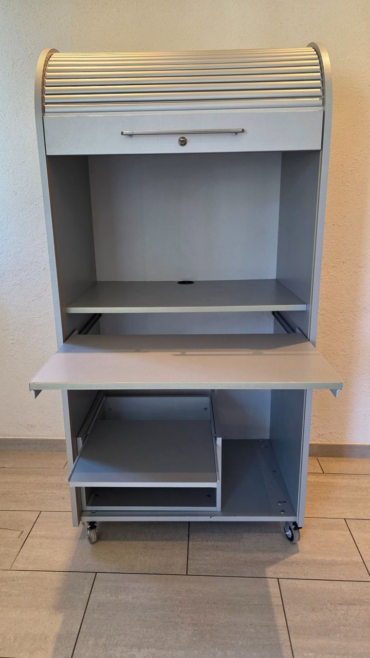 Schränke: Hochwertiger mobiler Computerschrank mit Rolladen, 164x80x60 – Gebraucht aus Feusisberg von ajjcrf44 8