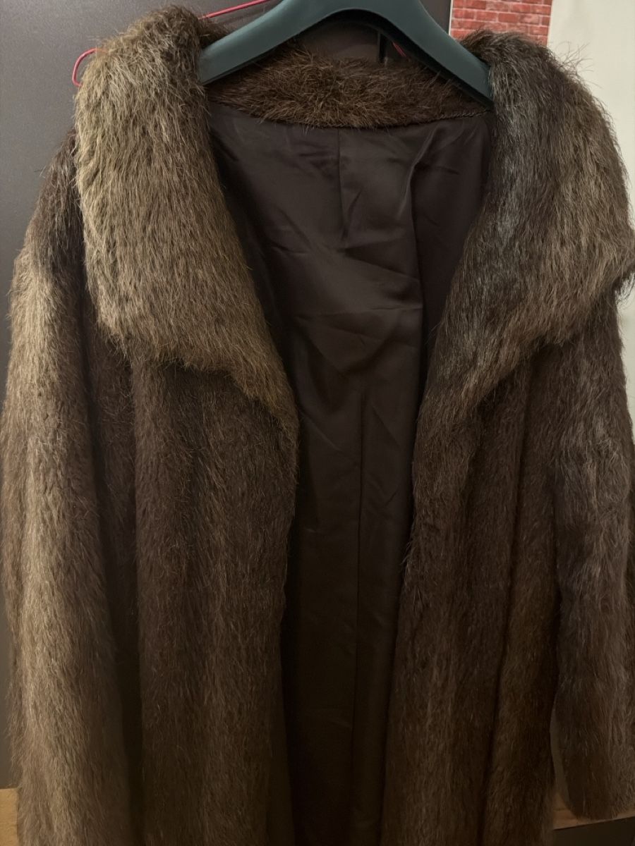 Mäntel: Fur Coat Brown Long Elegant Winter Jacket – Neu (gemäss Beschreibung) aus Hausen AG von nik_9sg2 1