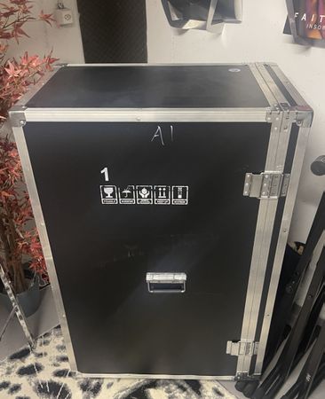 Leichtes Flightcase  - Idealer Schutz auf Rollen