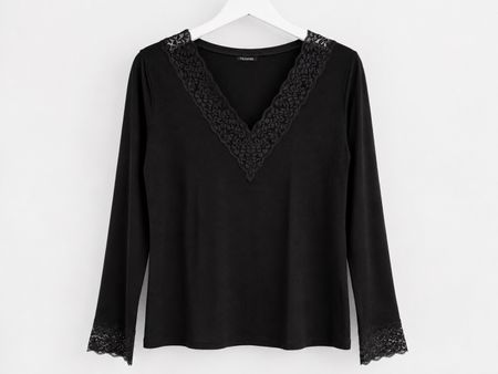 Neues schwarzes Viscose Shirt, Gr. XL, Langarm mit Spitze