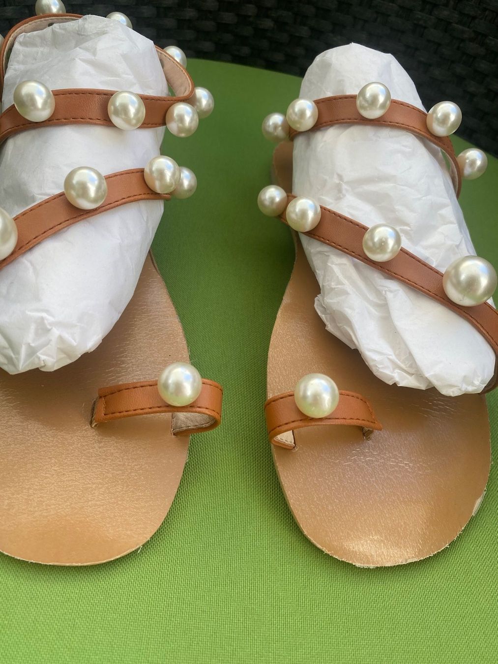 Scarpe da donna: SUMMERTIME - stylische Flip-Flops mit Perlen, braun, 38 – Usato da Winkel venduto da ferrari2022 4