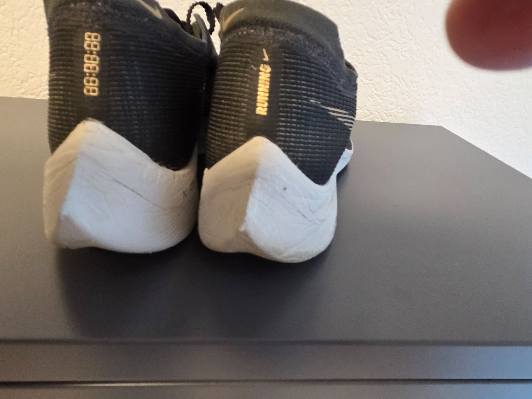 Nike Scarpe da uomo: Nike ZoomX Vaporfly Next 2 – Usato da Studen BE venduto da Moritz59 2