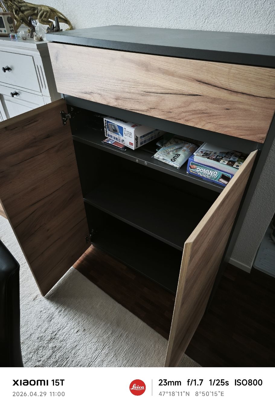 Livique Cassettiere: Moderne Kommode mit Schublade - Top Zustand! – Nuovo (secondo la descrizione) da Hinwil venduto da dar_rm94 1