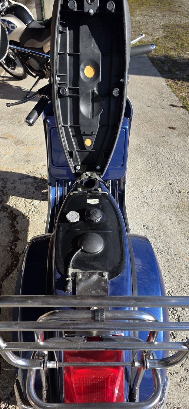 Piaggio Altro: Vespa PX 125 E, JG 2005, – Usato da Ottikon venduto da sut_k8xm 2