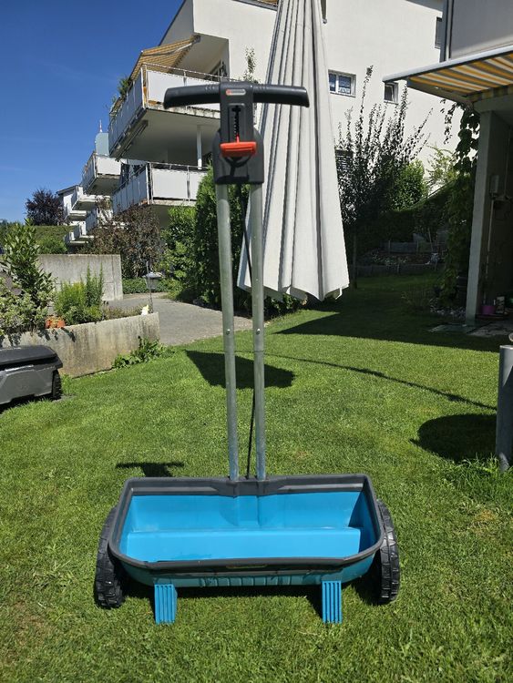 Gardena Streuwagen Gartenhelfer Düngerwagen 1
