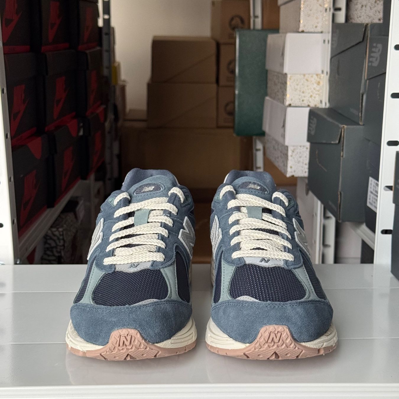 New Balance Scarpe da uomo: New Balance 2002R Deep Ocean Grey Slate EU 45.5 – Nuovo e nell'imballaggio originale da Erlinsbach venduto da sasneakers 1