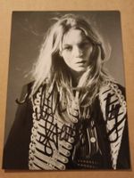 Lilith Stangenberg - handsignierte Autogrammkarte