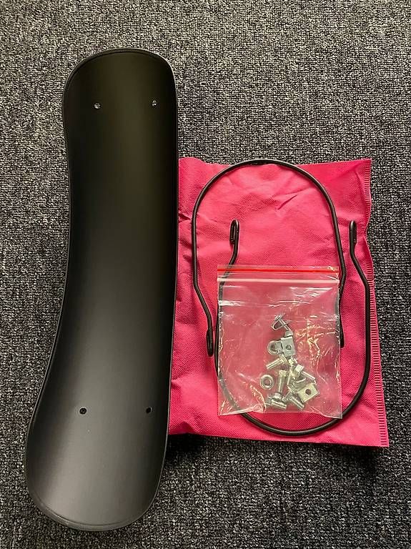 Tutti i ricambio per moto: Universal Fender Motorrad – Nuovo e nell'imballaggio originale da Freidorf TG venduto da Seven7 1